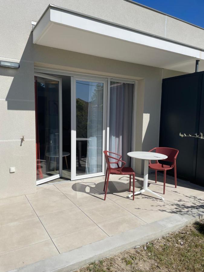 Domitys Les Tourmalines Aparthotel Carpentras Exterior photo